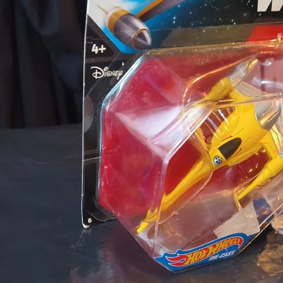 Hot Wheels 2014 Star Wars Naboo N-1 Starfighter Brand New Die-Cast - Picture 3 of 5